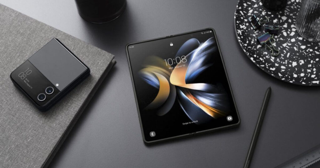 Foldable vs Rollable Technology